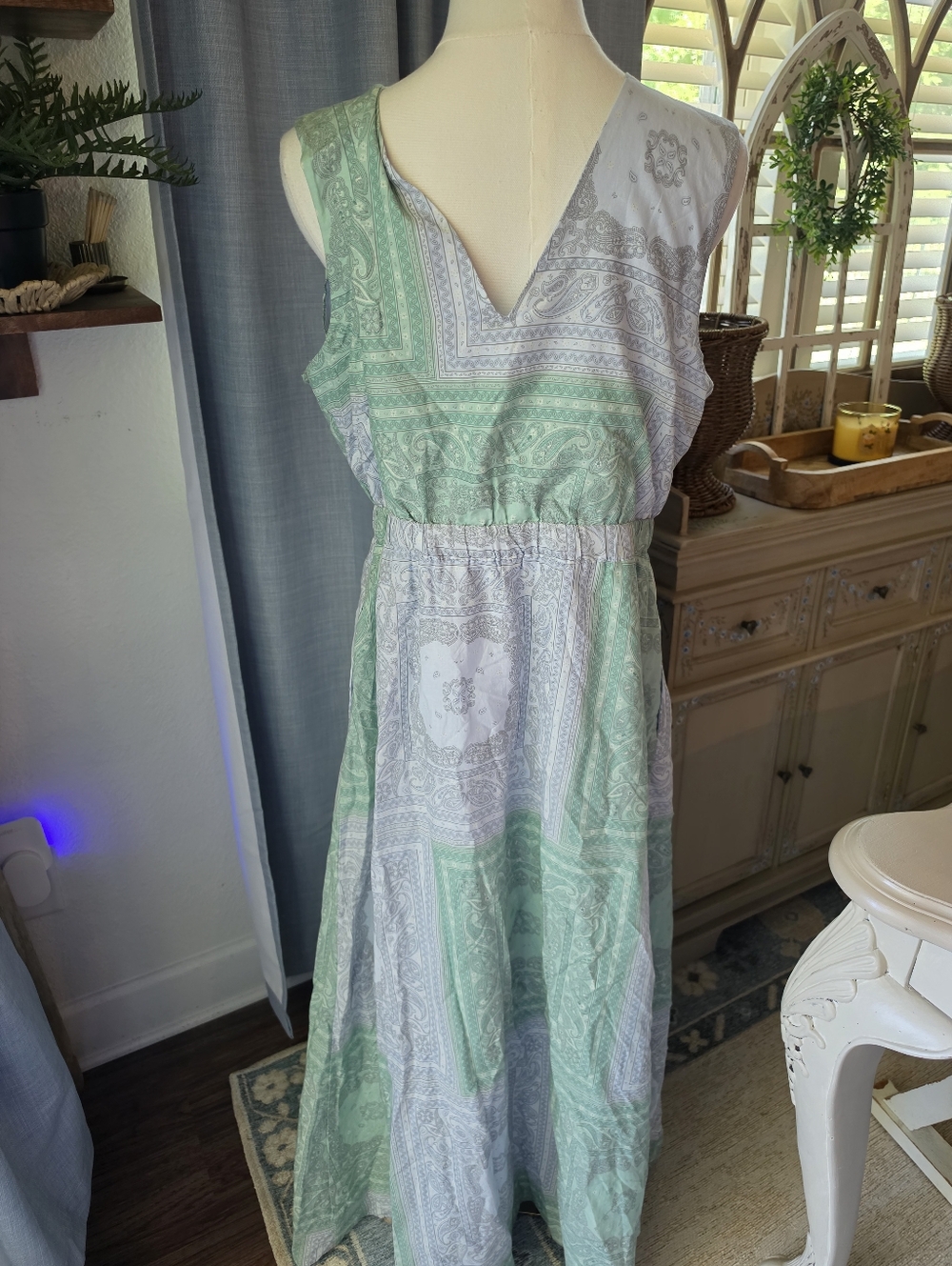 Universal Thread Patchwork Dress - Picture 2 of 6